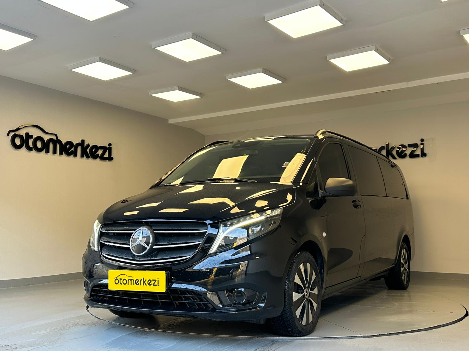 MERCEDES VITO 1